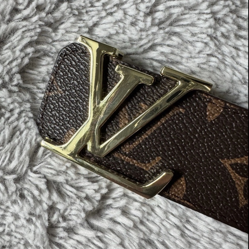 Louis Vuitton Black Leather Belt